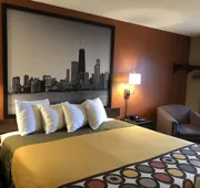 Super 8 by Wyndham Crystal Lake hotel detail image 3