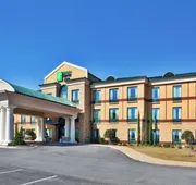 Holiday Inn Express & Suites Macon - I-475 By IHG hotel detail image 4