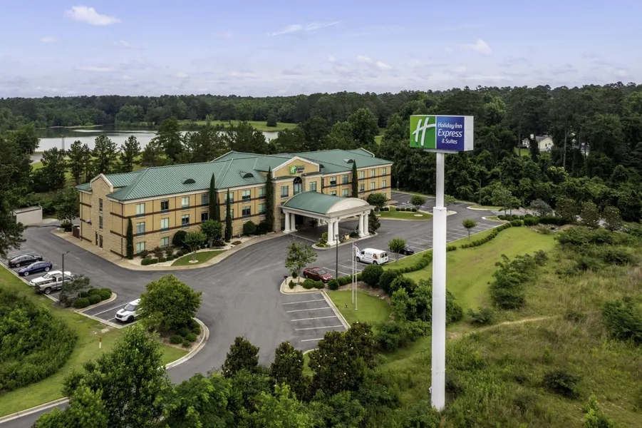 Holiday Inn Express & Suites Macon - I-475 By IHG hotel detail image 6