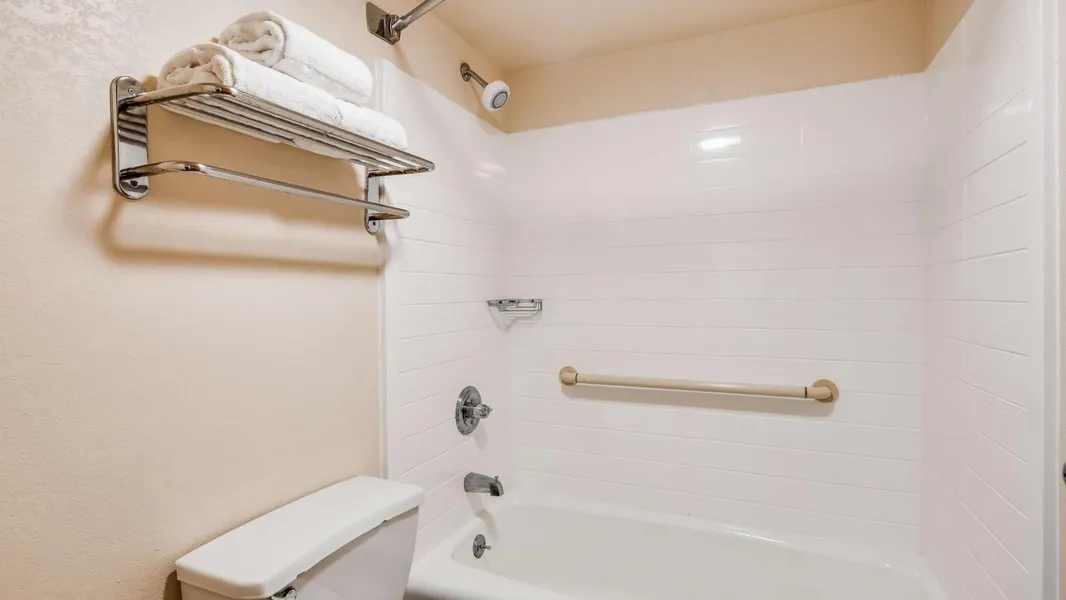 Best Western Inn & Suites of Macon hotel detail image 6