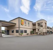 Super 8 by Wyndham Macon West hotel detail image 4
