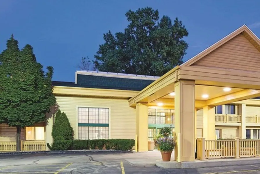 La Quinta Inn by Wyndham Oshkosh hotel detail image 2