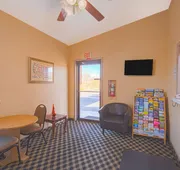 Econo Lodge Junction City I-70 Near Fort Riley hotel detail image 4