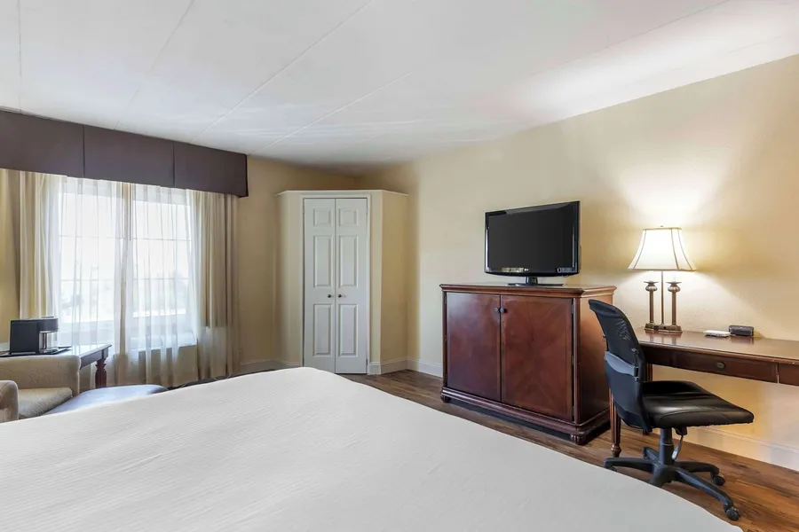 Best Western Plus Steeplegate Inn hotel detail image 6