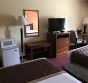 Laketree Inn And Suites Marion hotel detail image 4