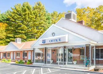 Knights Inn Lenox hotel thumbnail 2