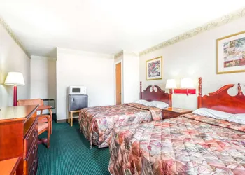 Knights Inn Lenox hotel thumbnail 6