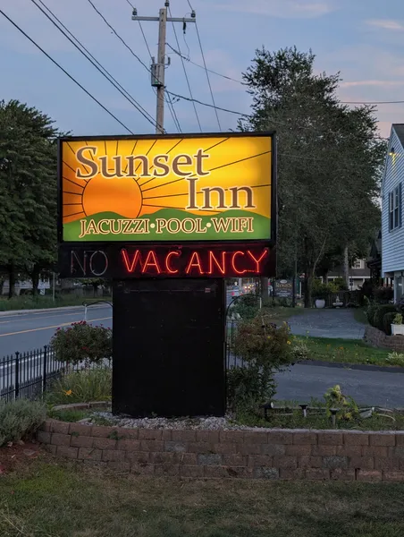 Sunset Inn hotel detail image 2