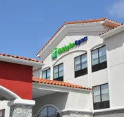 Holiday Inn Express & Suites Lake Forest by IHG hotel detail image 4
