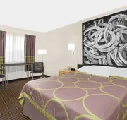 Super 8 by Wyndham Bloomfield hotel detail image 4