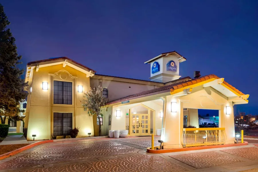 La Quinta Inn by Wyndham Farmington hotel detail image 2