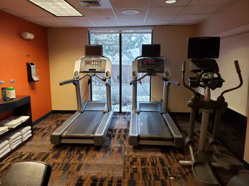 Courtyard by Marriott Farmington hotel detail image 6