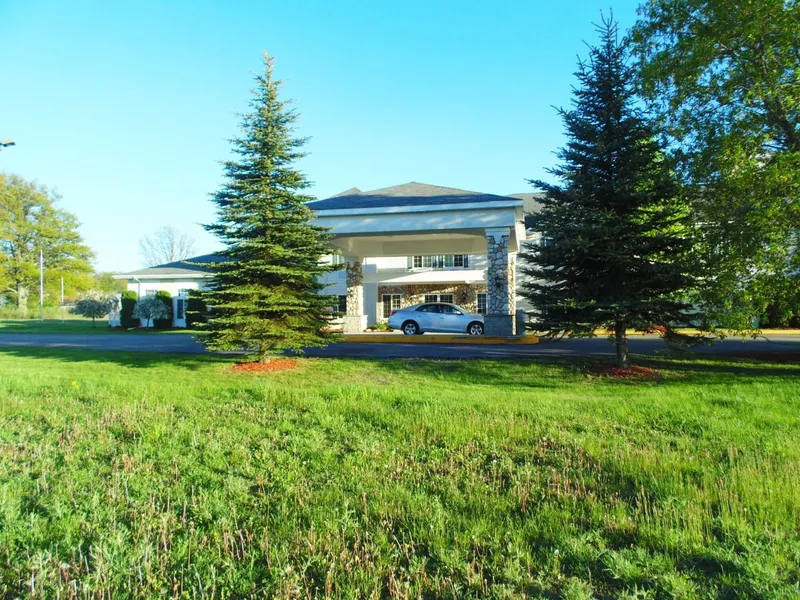 American Inn and Suites Houghton Lake hotel detail image 6