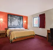 Super 8 By Wyndham Martinsburg hotel detail image 7