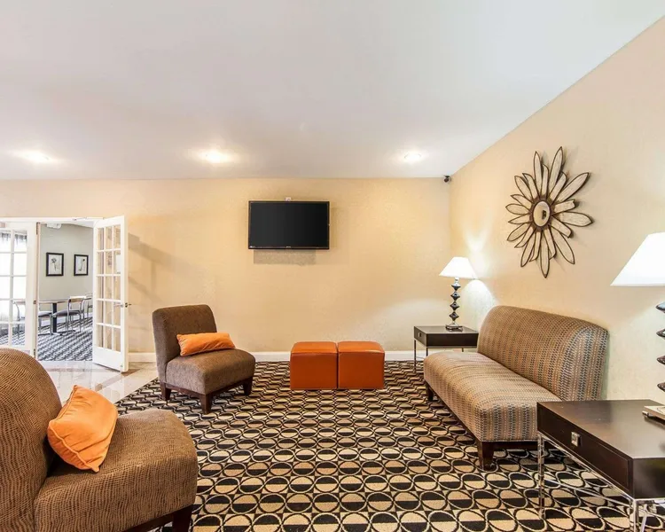 Quality Inn & Suites Bremen hotel detail image 6