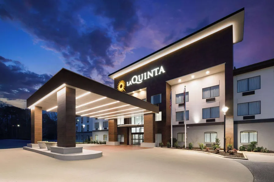 La Quinta Inn & Suites by Wyndham Meridian hotel detail image 2