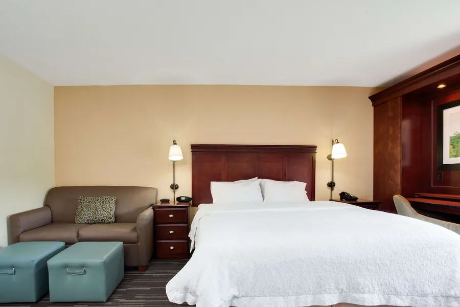 Hampton Inn Somerset hotel detail image 6