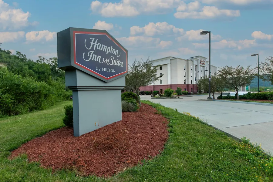 Hampton Inn & Suites Wilder hotel detail image 2