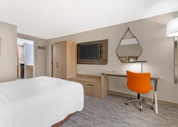 Keene Elm City Hotel, an Ascend Collection Hotel hotel thumbnail 7