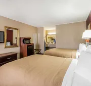 Quality Inn Tifton hotel detail image 7