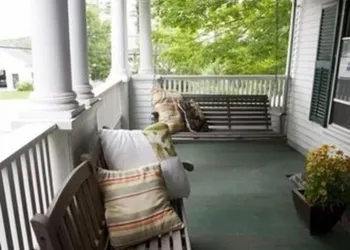 Monadnock Inn hotel thumbnail 3