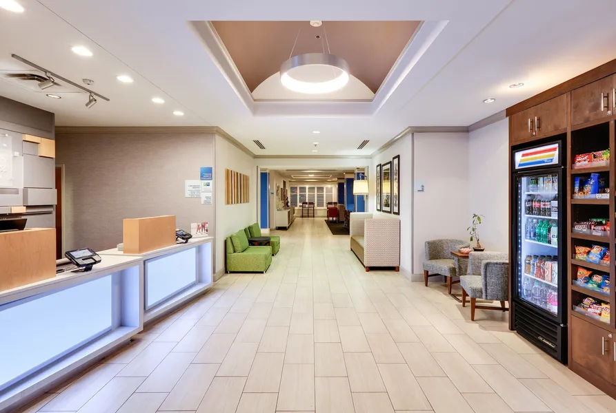 Holiday Inn Express & Suites Dublin by IHG hotel detail image 2