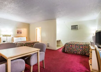 Jefferson Inn hotel thumbnail 6