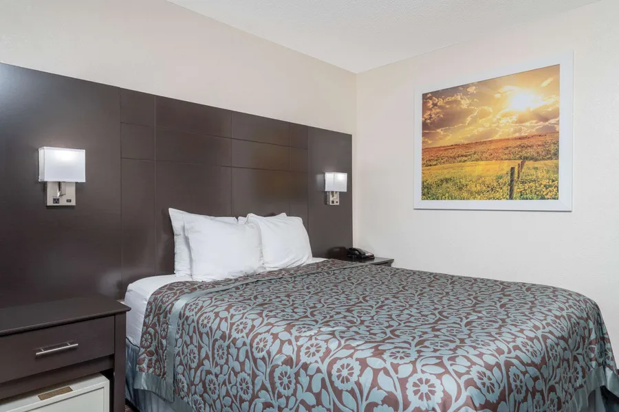 Days Inn by Wyndham Faribault hotel detail image 6