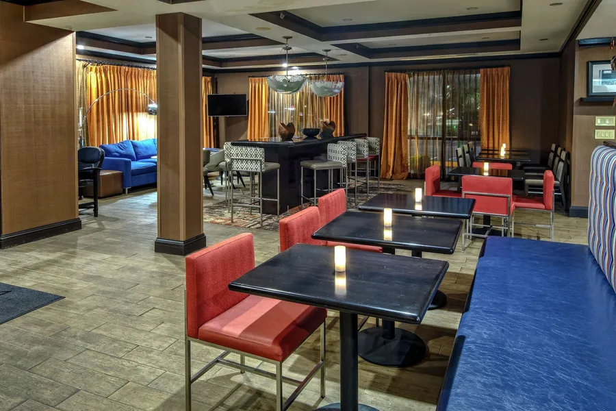 Hampton Inn Tullahoma hotel detail image 2
