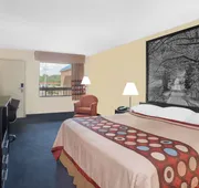 Super 8 by Wyndham Bulls Gap Greeneville Area hotel detail image 4
