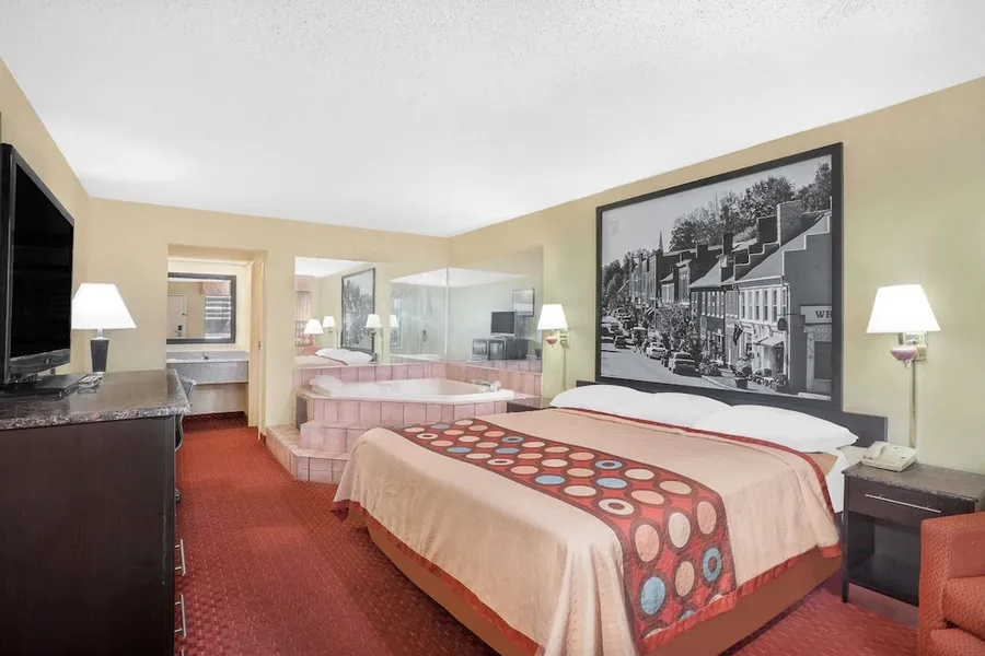 Super 8 by Wyndham Bulls Gap Greeneville Area hotel detail image 6
