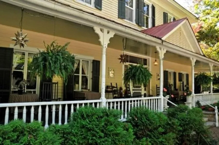 Edgeworth Inn hotel detail image 2