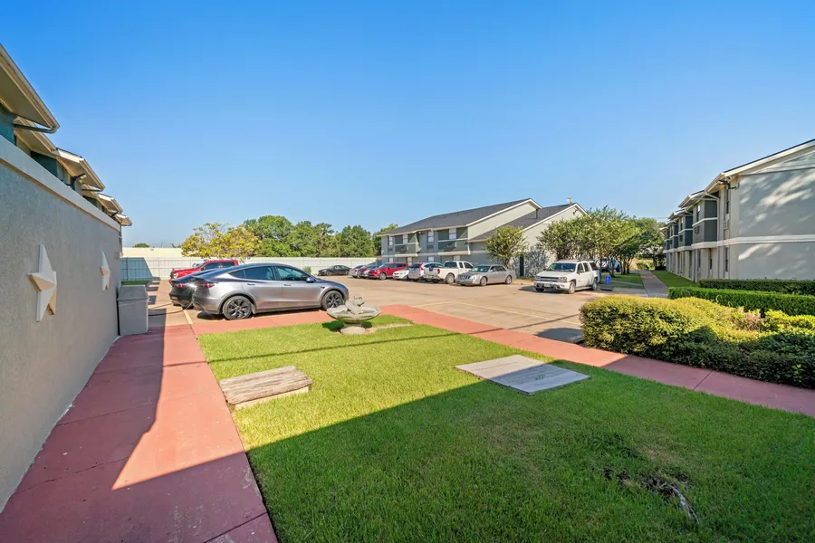 Americas Best Value Inn & Suites Brenham hotel detail image 2