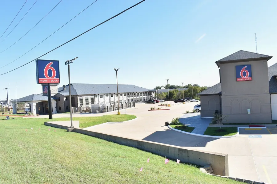 Motel 6 Brenham, TX hotel detail image 2