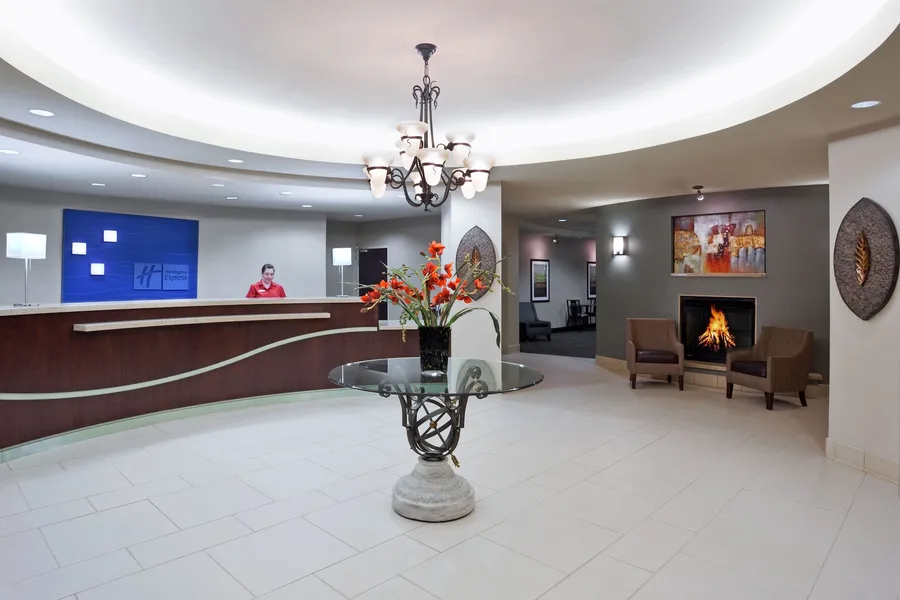 HOLIDAY INN EXPRESS & SUITES ZANESVILLE NORTH by IHG hotel detail image 2