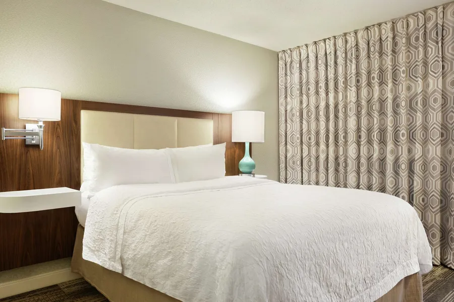 Hampton Inn Findlay hotel detail image 6