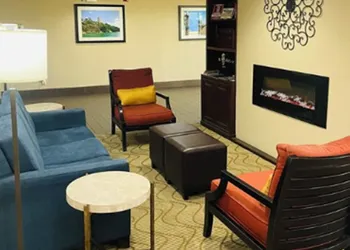 Ardmore Inn & Suites hotel thumbnail 3