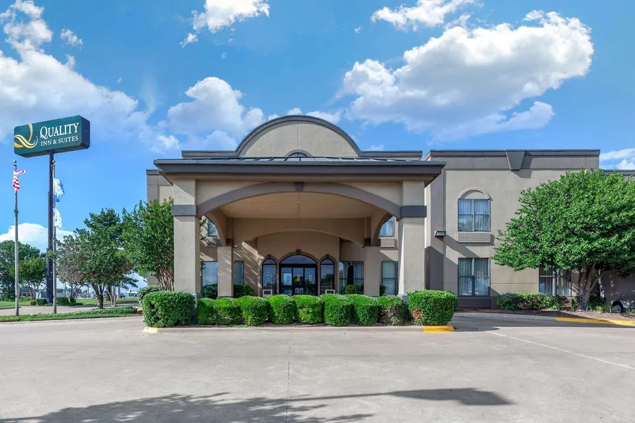 Quality Inn & Suites Durant hotel detail image 2