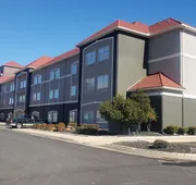 La Quinta Inn & Suites by Wyndham Shawnee hotel detail image 4