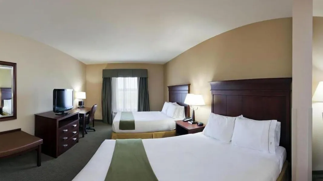 Holiday Inn Express Hotel & Suites POTEAU by IHG hotel detail image 6