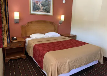 Budget Inn Madill hotel thumbnail 3