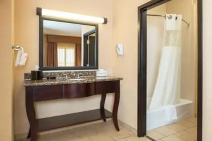 Durant Inn & Suites hotel detail image 2