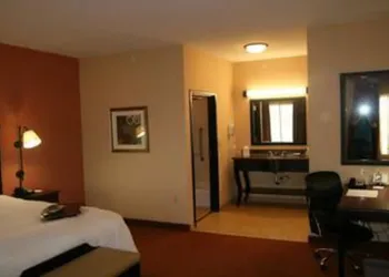 Durant Inn & Suites hotel thumbnail 7