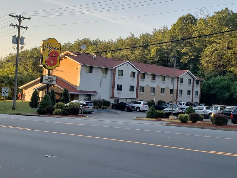 Raceway Inn hotel detail image 2