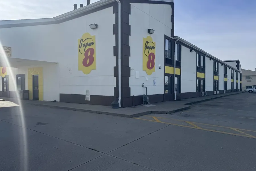 Super 8 by Wyndham Lincoln hotel detail image 2