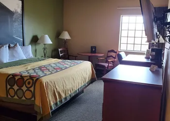 Super 8 by Wyndham Troy hotel thumbnail 6