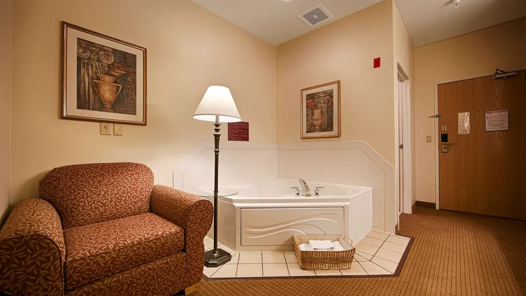 Best Western Wapakoneta Inn hotel detail image 6