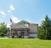 Holiday Inn Express & Suites Bucyrus by IHG hotel detail image 5