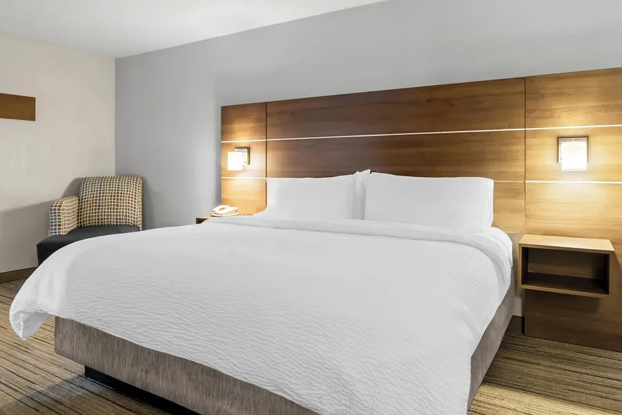 Holiday Inn Express & Suites Marion by IHG hotel detail image 6