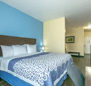 Ozone Inn & Suites hotel detail image 7